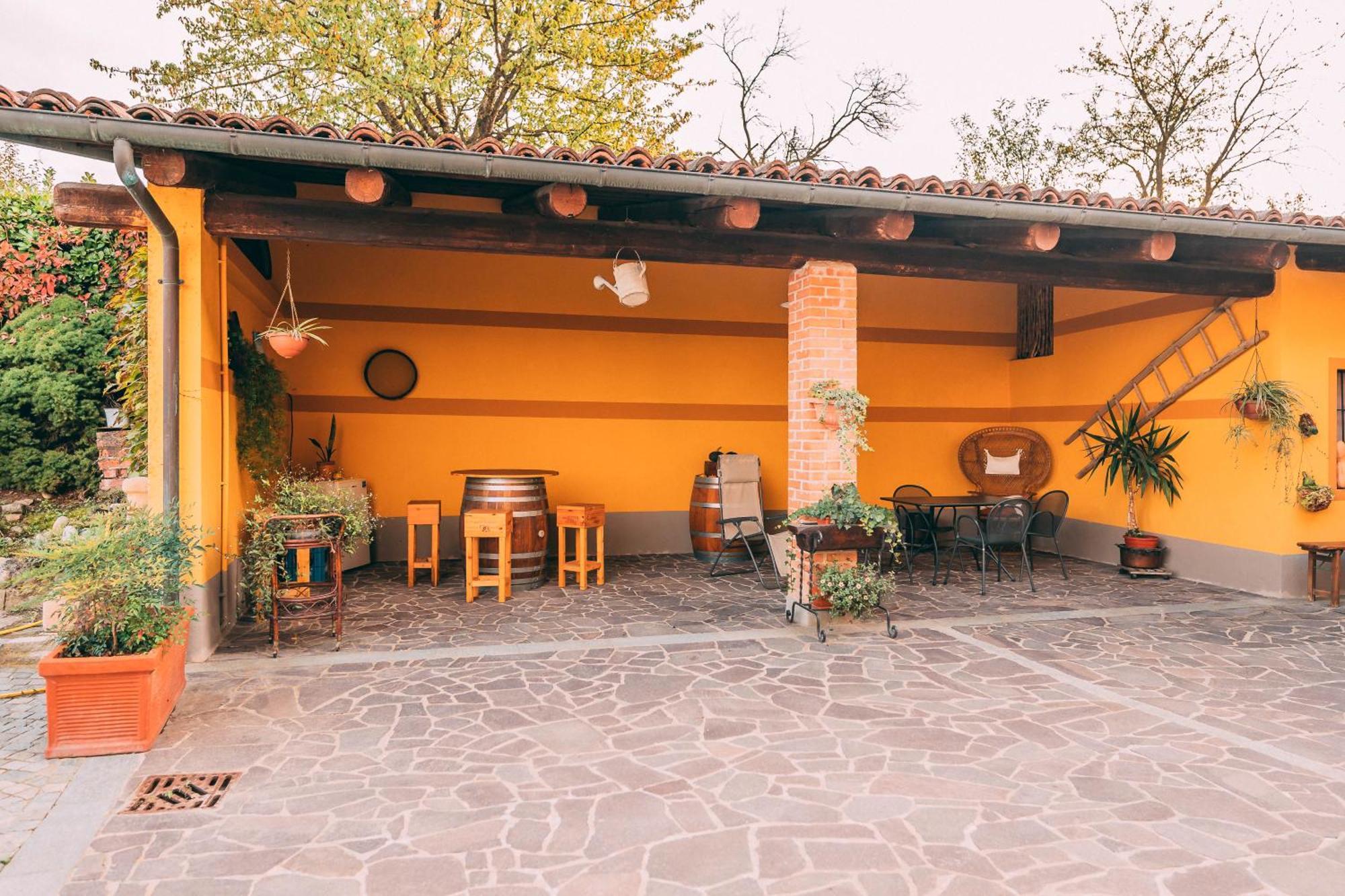 Agriturismo Cascina Barin Roddi Exteriör bild