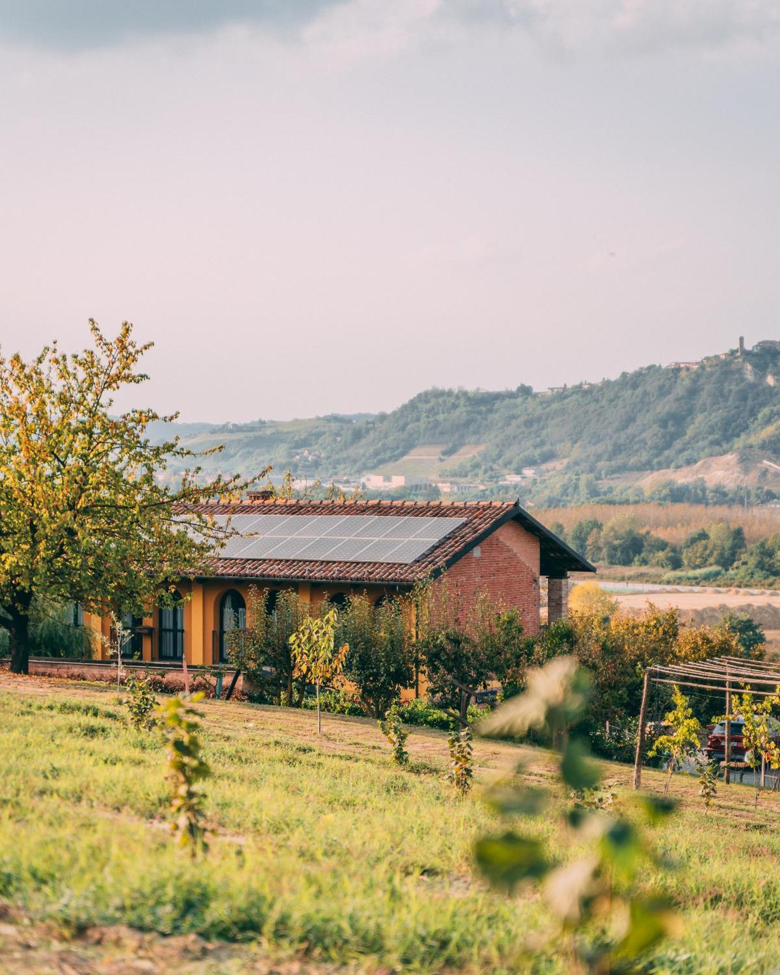 Agriturismo Cascina Barin Roddi Exteriör bild